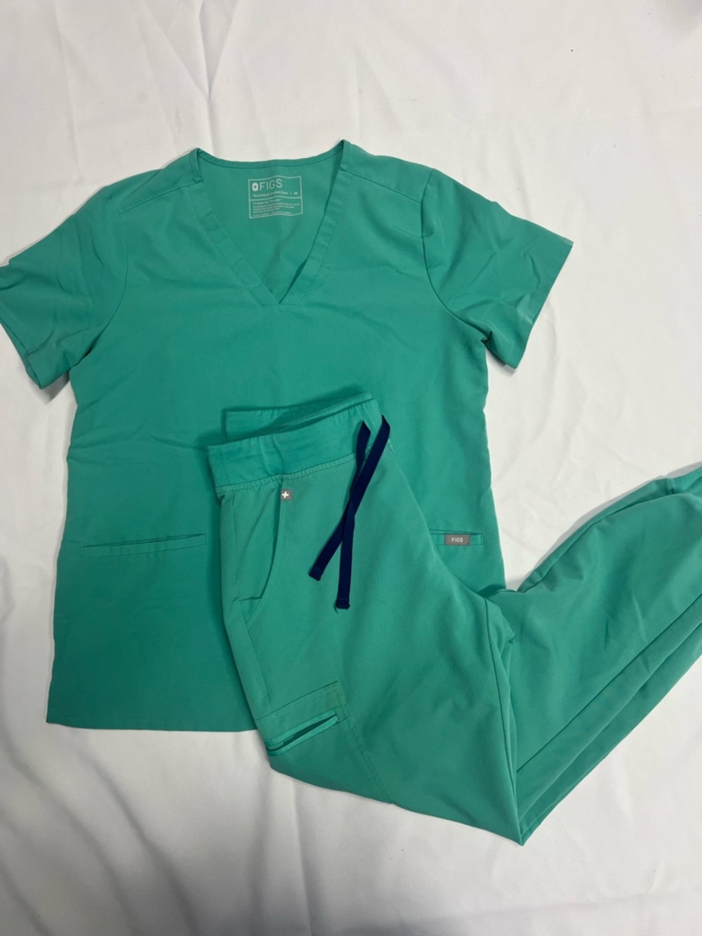 FIGS scrubs surgical green